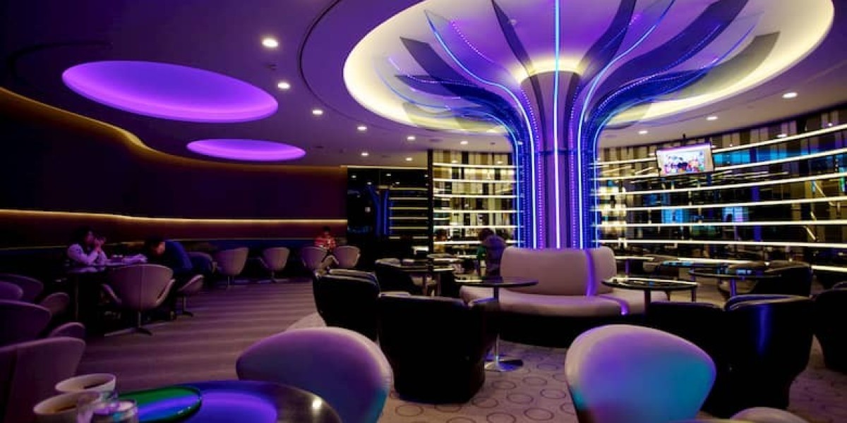 Top Reasons to Visit a Lounge Bar in Miami