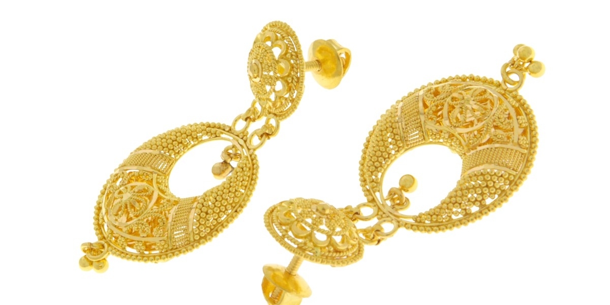 Gold Earrings for Women: A Timeless Accessory for Every Occasion