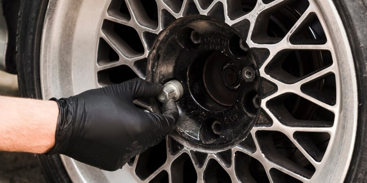 Professional Diamond Cut Wheel Repair in Stamford – Restore Your Wheels Today!