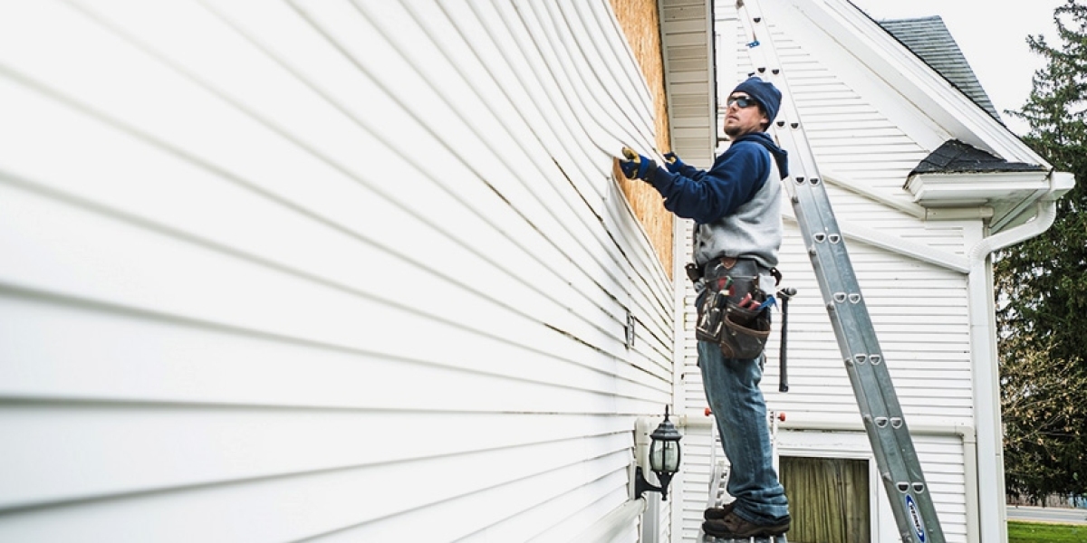 White Vinyl Siding: A Timeless Choice for Your Home