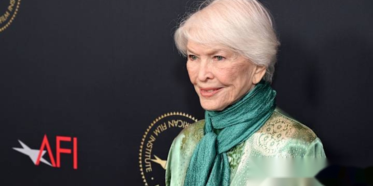 Celebrated Careers - Spotlight on Ellen Burstyn