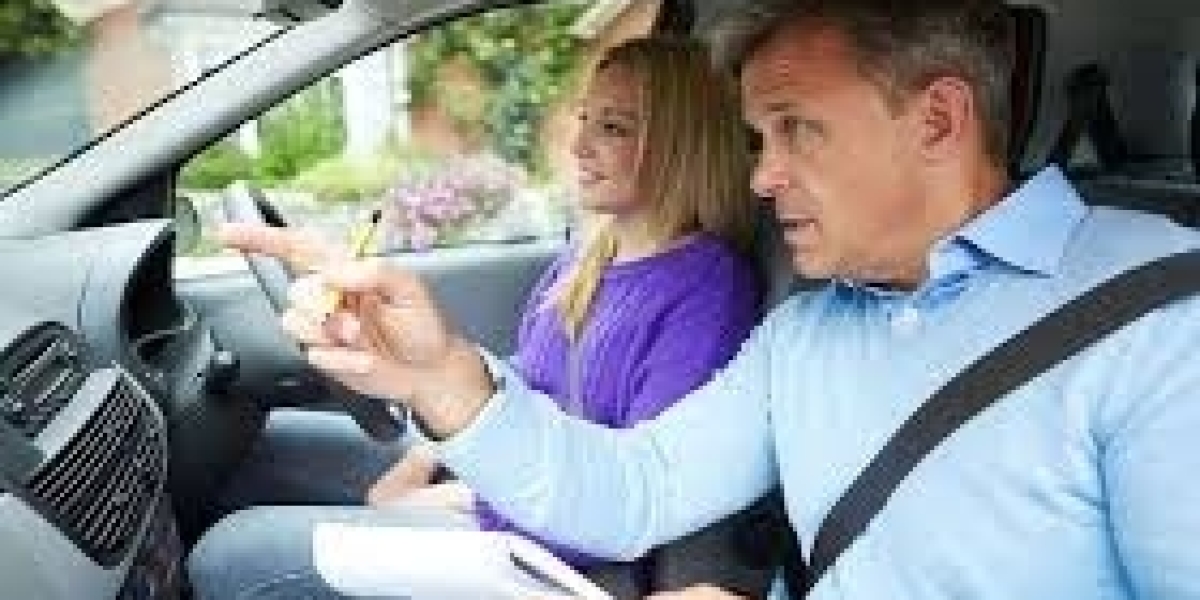 The Ultimate Guide to Manual Driving Lessons in Kingswood