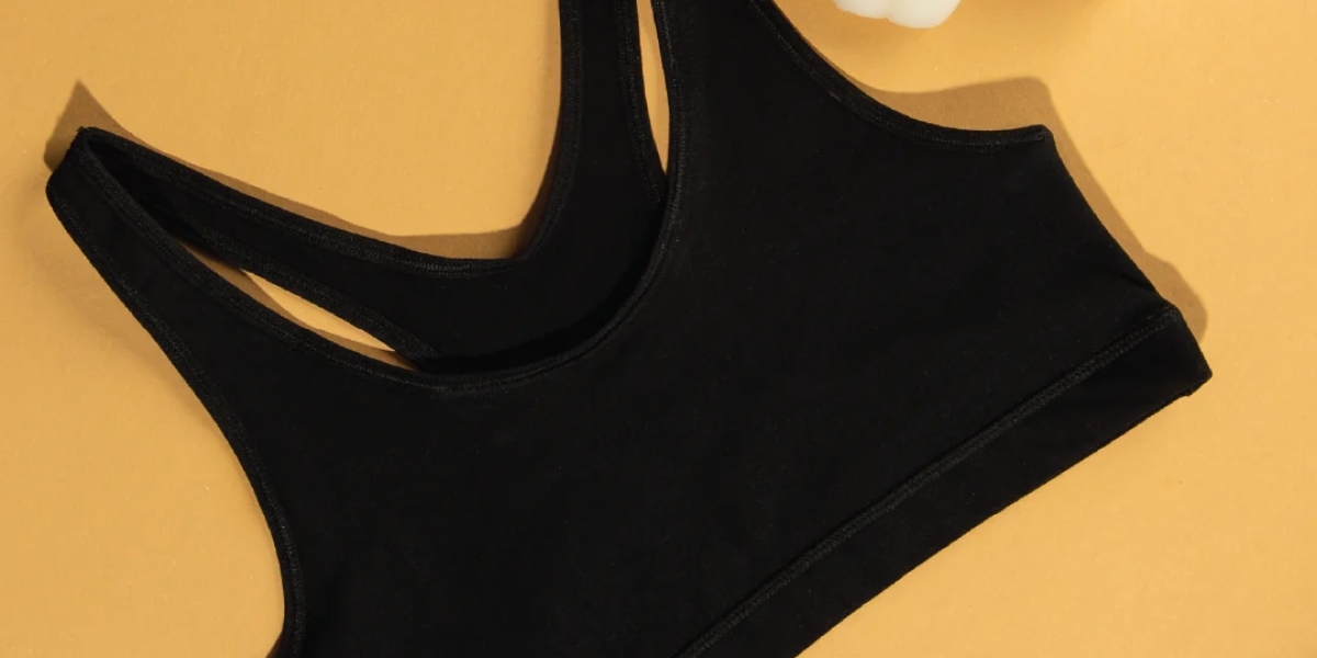 Travis Scott Underwear: A Trendsetting Collaboration in the Fashion World