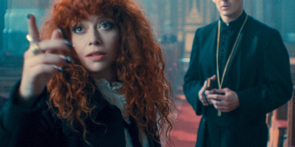 Parallel Universes: Russian Doll Season 2 Insights